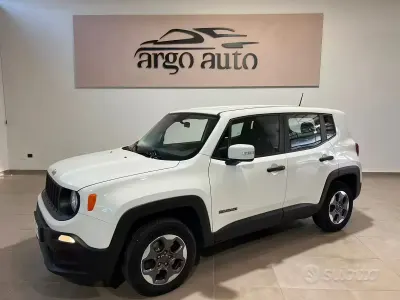 Usata Jeep Renegade Sport 120 CV (88 kW) 2017 Bianco SUV