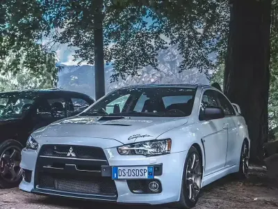 Usata Mitsubishi Lancer Evolution 295 CV (216 kW) 2009 Bianco Berlina