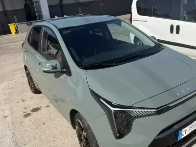 Usata Kia Picanto 63 CV (46 kW) 2025 Verde Utilitaria