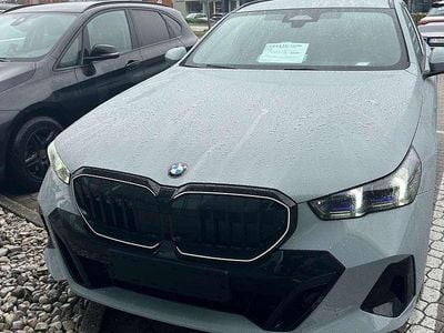 Usata BMW 540 M Sport 303 CV (222 kW) 2025 Grigio Station wagon