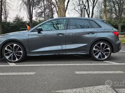 Usata Audi A3 S-Line 150 CV (110 kW) 2024 Grigio Berlina