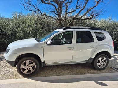 Usata Dacia Duster Lauréate 105 CV (77 kW) 2013 Bianco SUV