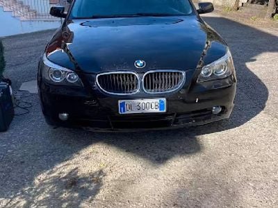 Begagnad BMW 525 Efficient Dynamics 197 HK (144 kW) 2007 Svart Kombi