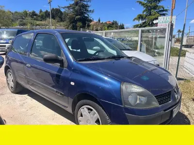Usata Renault Clio II 58 CV (42 kW) 2004 Other Berlina