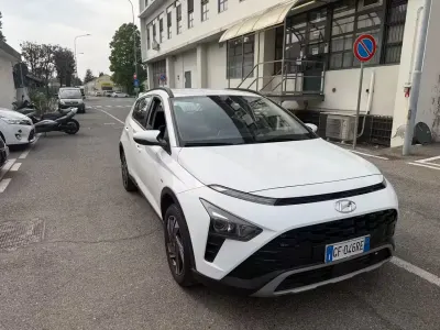 Usata Hyundai Bayon 100 CV (73 kW) 2021 Bianco SUV