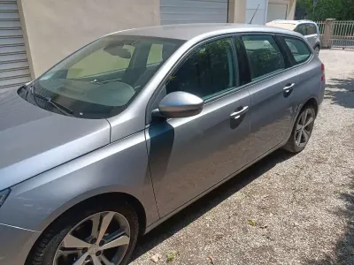 Usata Peugeot 308 SW Active 131 CV (96 kW) 2020 Argento Station wagon
