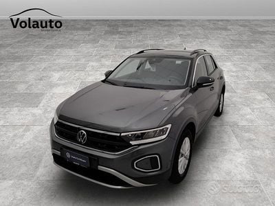 Usata VW T-Roc Life 116 CV (85 kW) 2022 Grigio SUV