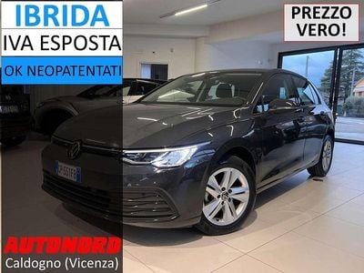 Usata VW Golf VIII Life 110 CV (80 kW) 2023 Grigio Berlina