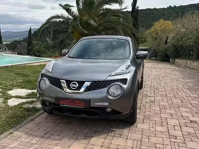 Usata Nissan Juke Tekna 117 CV (86 kW) 2015 Grigio SUV