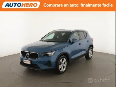 Usata Volvo XC40 Core 129 CV (94 kW) 2022 Bluazzurro SUV