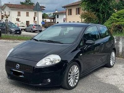 Usata Fiat Punto 90 CV (66 kW) 2006 Nero Berlina