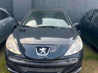 Käytetty Peugeot 206 60 HP (44 kW) 2009 Musta Sedan