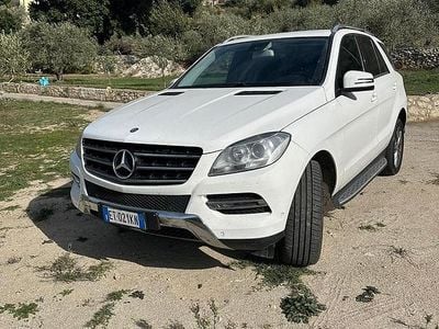 Käytetty Mercedes ML250 204 HP (150 kW) 2014 Katumaasturi