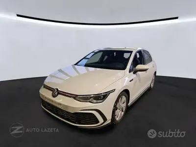 Begagnad VW Golf VIII GTI 245 HK (180 kW) 2024 Vit Sedan