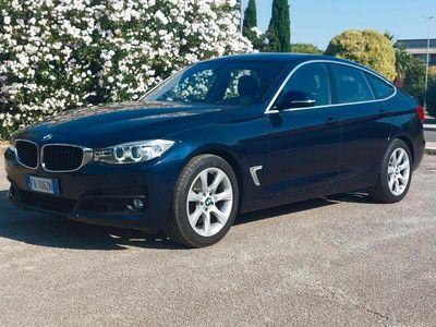 Usata BMW 318 Gran Turismo 150 CV (110 kW) 2015 Blu Berlina