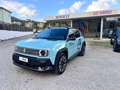 Nuova Renault 4 E-Tech Iconic 77 kW (106 CV) 2025 Verde hautsdefrance/nero SUV