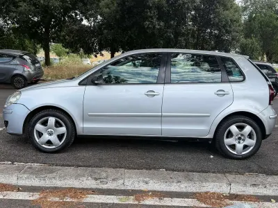 Usata VW Polo Trendline 69 CV (50 kW) 2006 Grigio Utilitaria