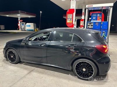 Usata Mercedes 200 2016 Nero Berlina