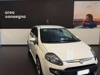 Usata Fiat Punto Evo Dynamic 105 CV (77 kW) 2010 Bianco Utilitaria