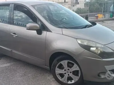 Usata Renault Scénic III XMOD 110 CV (80 kW) 2012 Monovolume