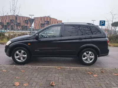 Usata SsangYong Kyron 141 CV (103 kW) 2008 Nero SUV