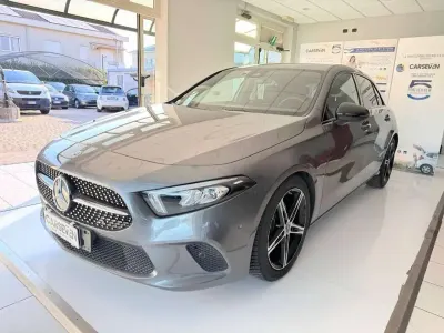 Usata Mercedes A180 116 CV (85 kW) 2020 Grigio Berlina