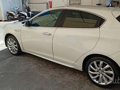 Usata Alfa Romeo Giulietta 150 CV (110 kW) 2011 Bianco Utilitaria