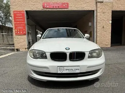 Usata BMW 118 143 CV (105 kW) 2010 Bianco Utilitaria