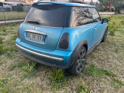 Usata Mini One D 88 CV (64 kW) 2006 Blu Utilitaria