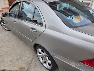 Mercedes C220