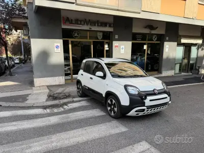 Nuevo Fiat Panda Cross 69 CV (50 kW) 2026 Blanco Utilitario