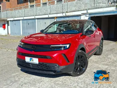 Usata Opel Mokka GS Line 101 CV (74 kW) 2022 Rosso SUV