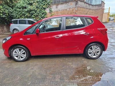 Usata Hyundai ix20 Comfort 116 CV (85 kW) 2014 Rosso Utilitaria