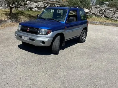 Usata Mitsubishi Pajero 120 CV (88 kW) 2000 Blu SUV