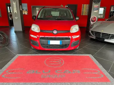 Usata Fiat Panda Easy 75 CV (55 kW) 2014 Rosso Utilitaria