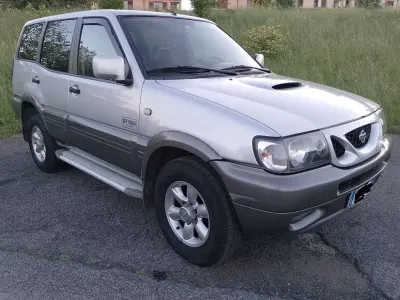 Usata Nissan Terrano 125 CV (91 kW) 2002 Grigio SUV