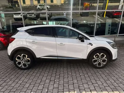 Usata Renault Captur Intens 101 CV (74 kW) 2022 Bianco SUV
