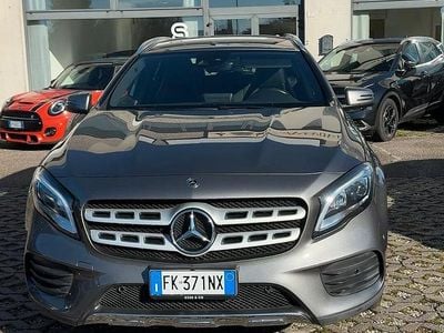 Usata Mercedes GLA200 Premium 156 CV (114 kW) 2017 Grigio SUV
