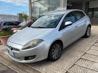 Usata Fiat Bravo 120 CV (88 kW) 2011 Giallo Utilitaria