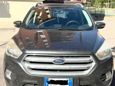 Occasion Ford Kuga Business Edition 120 ch (88 kW) 2018 Gris SUV