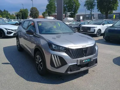 Nuova Peugeot 2008 Style 136 CV (100 kW) 2026 Grigio artense SUV