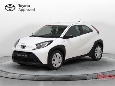 Usata Toyota Aygo X Active 72 CV (52 kW) 2023 Bianco SUV