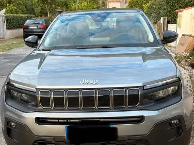 Usado Jeep Avenger Altitude 101 CV (74 kW) 2025 Gris SUV