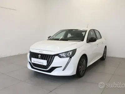 Usata Peugeot 208 Allure 102 CV (75 kW) 2022 Bianco Utilitaria