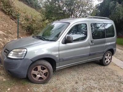 Usata Peugeot Partner 90 CV (66 kW) 2007 Verde Monovolume