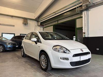 Usata Fiat Punto Lounge 75 CV (55 kW) 2014 Bianco Utilitaria