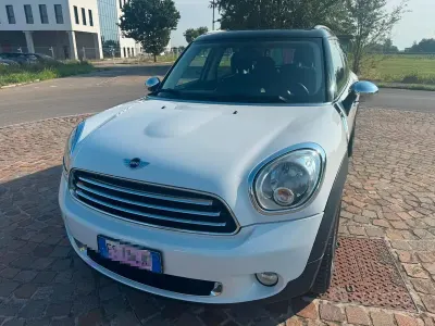 Usata Mini One D Countryman 90 CV (66 kW) 2013 Bianco SUV