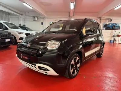 Usata Fiat Panda Cross Cross 69 CV (50 kW) 2024 Nero Utilitaria