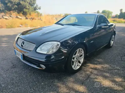Usata Mercedes SLK200 163 CV (119 kW) 2005 Nero Cabrio