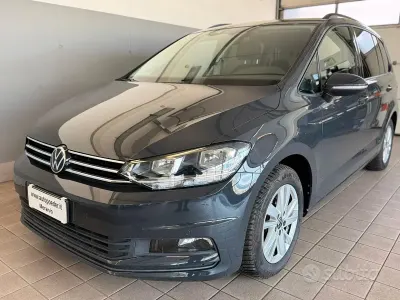 Usata VW Touran Business 150 CV (110 kW) 2021 Grigio Monovolume